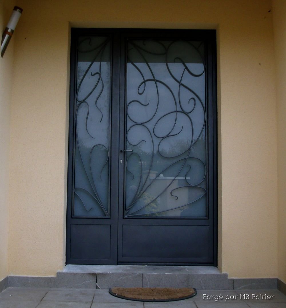 Porte d'entrée en fer forgé avec double vitrage opale