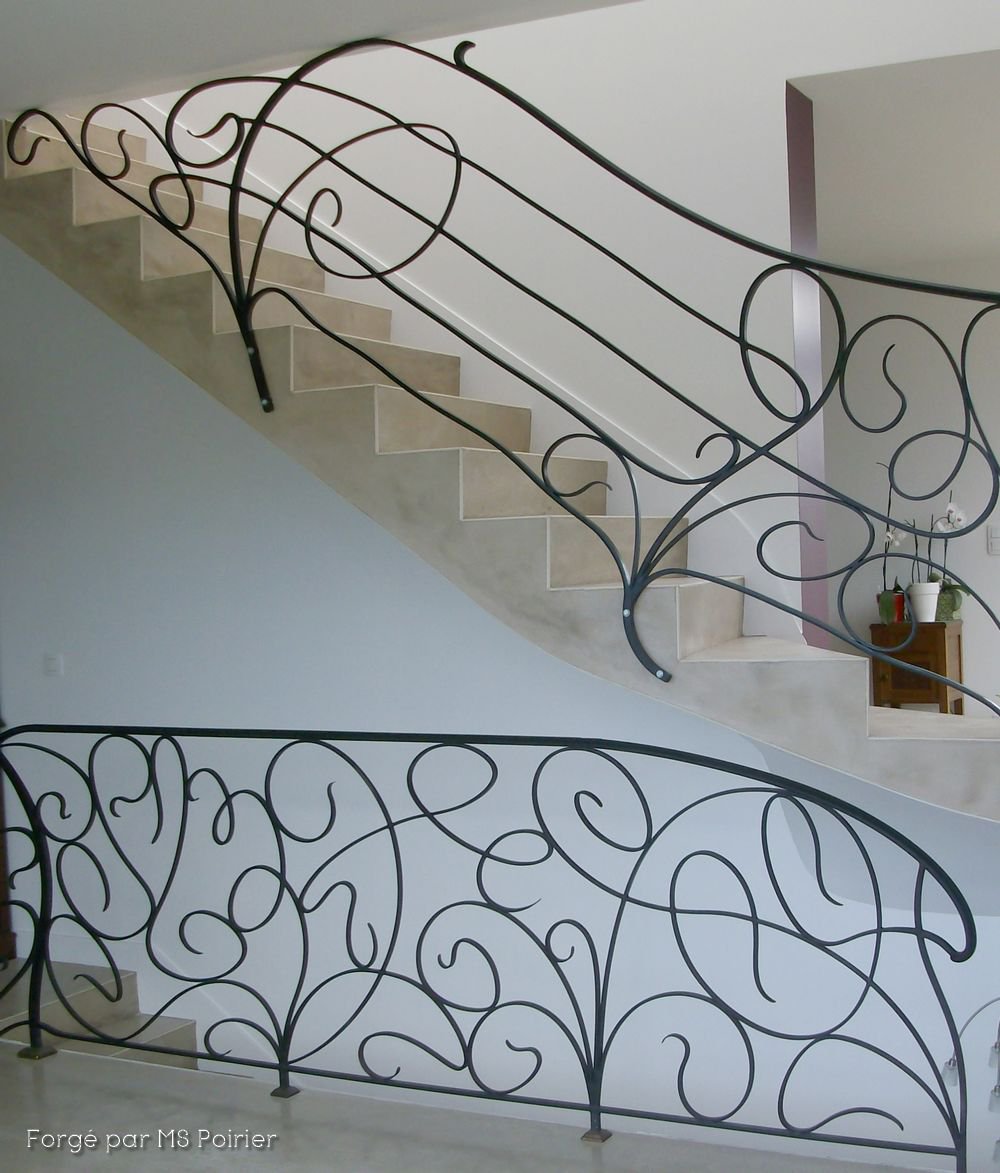 Ferronnerie Art nouveau dans maison moderne - rampe + ballustrade