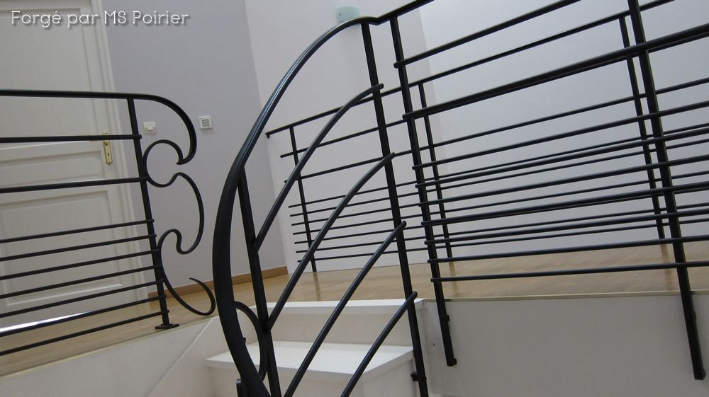 Ferronnerie design en noir